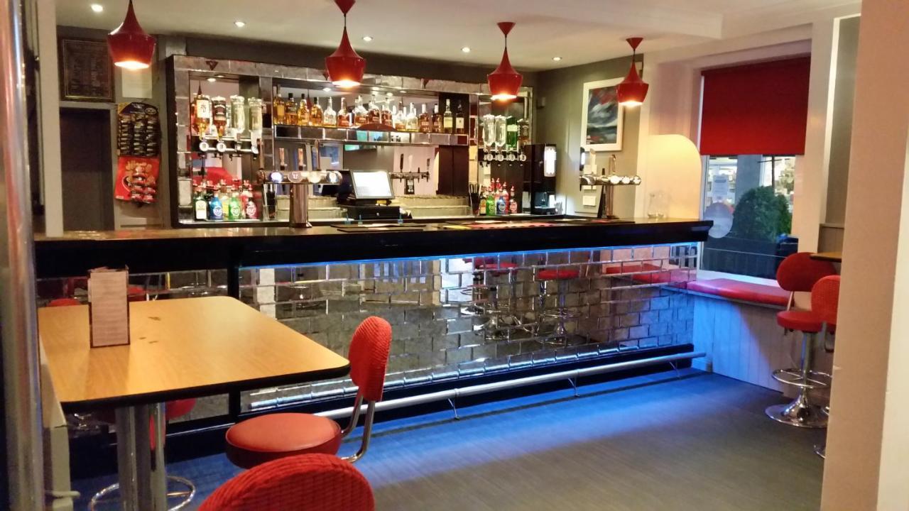 Commercial Hotel Алнесс Экстерьер фото