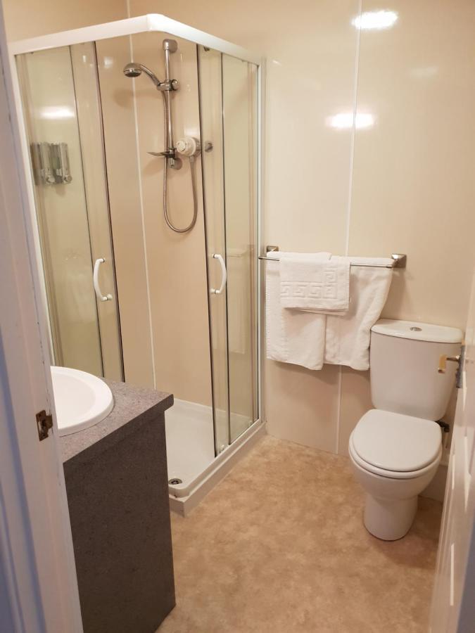 Commercial Hotel Алнесс Экстерьер фото