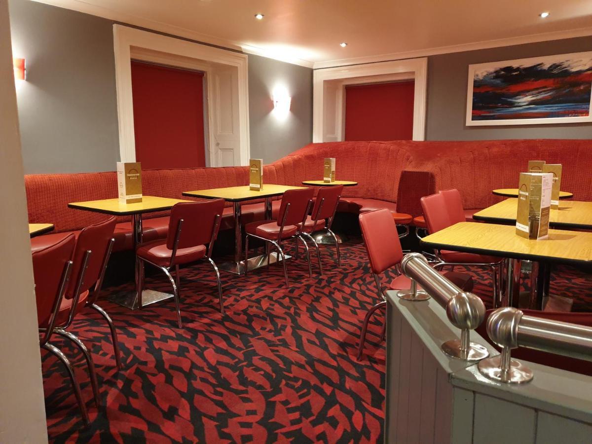 Commercial Hotel Алнесс Экстерьер фото